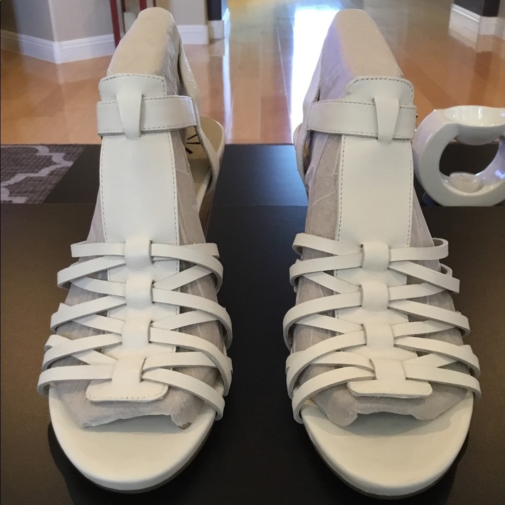 Isaac Mizrahi Fisherman Wedge IMSIMMER Size: 8.5M